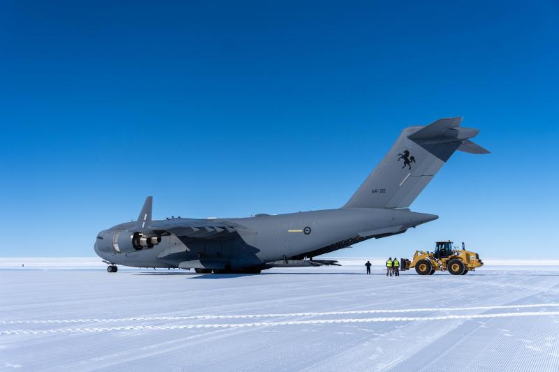 A RAAF C17 Globemaster delivered personnel and cargo to the site of an Antarctic expedition